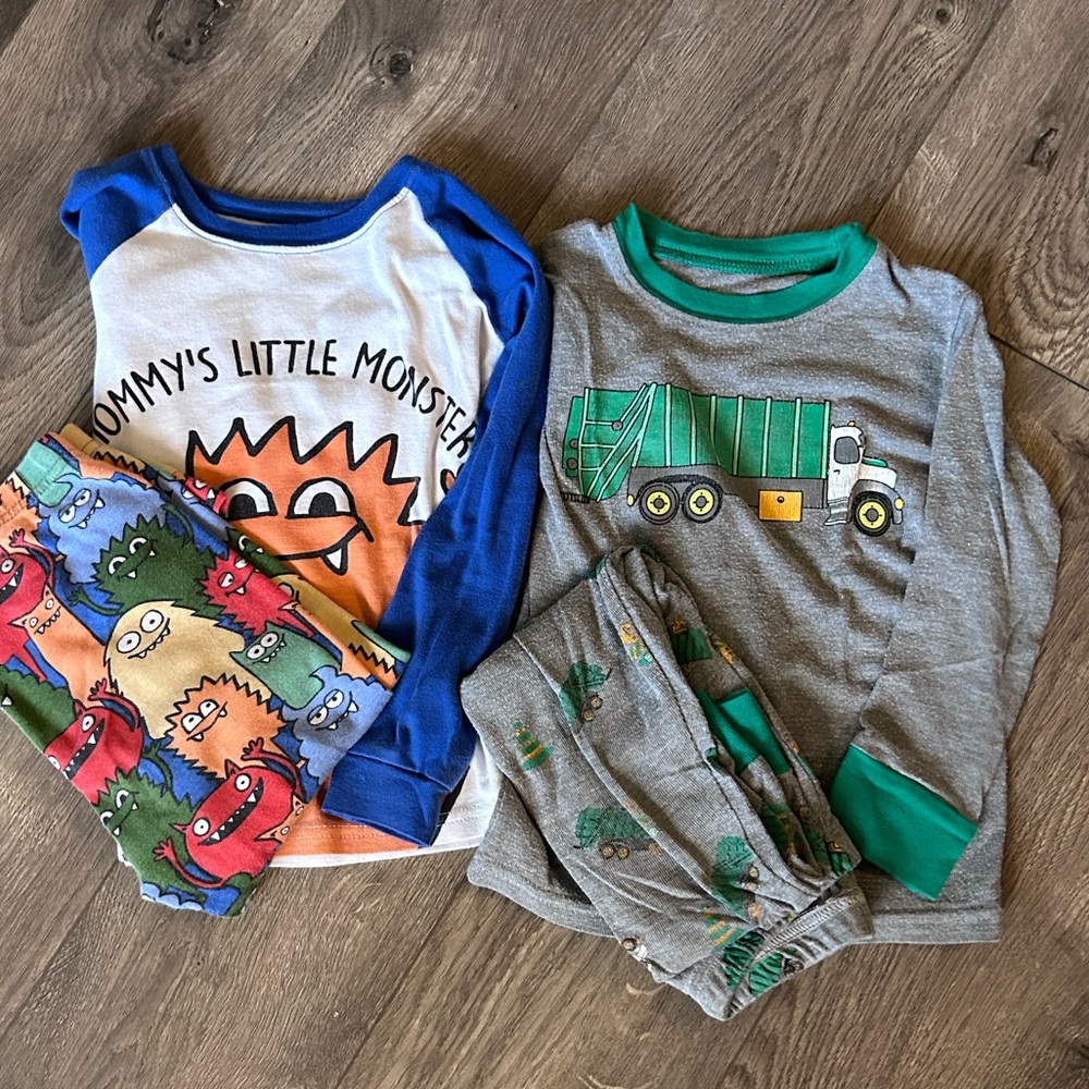 3T lot of 2 pajama sets